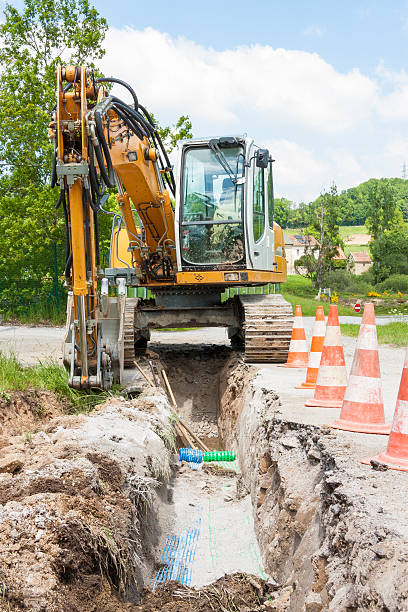Création d'une tranchée pour réseaux domestiques